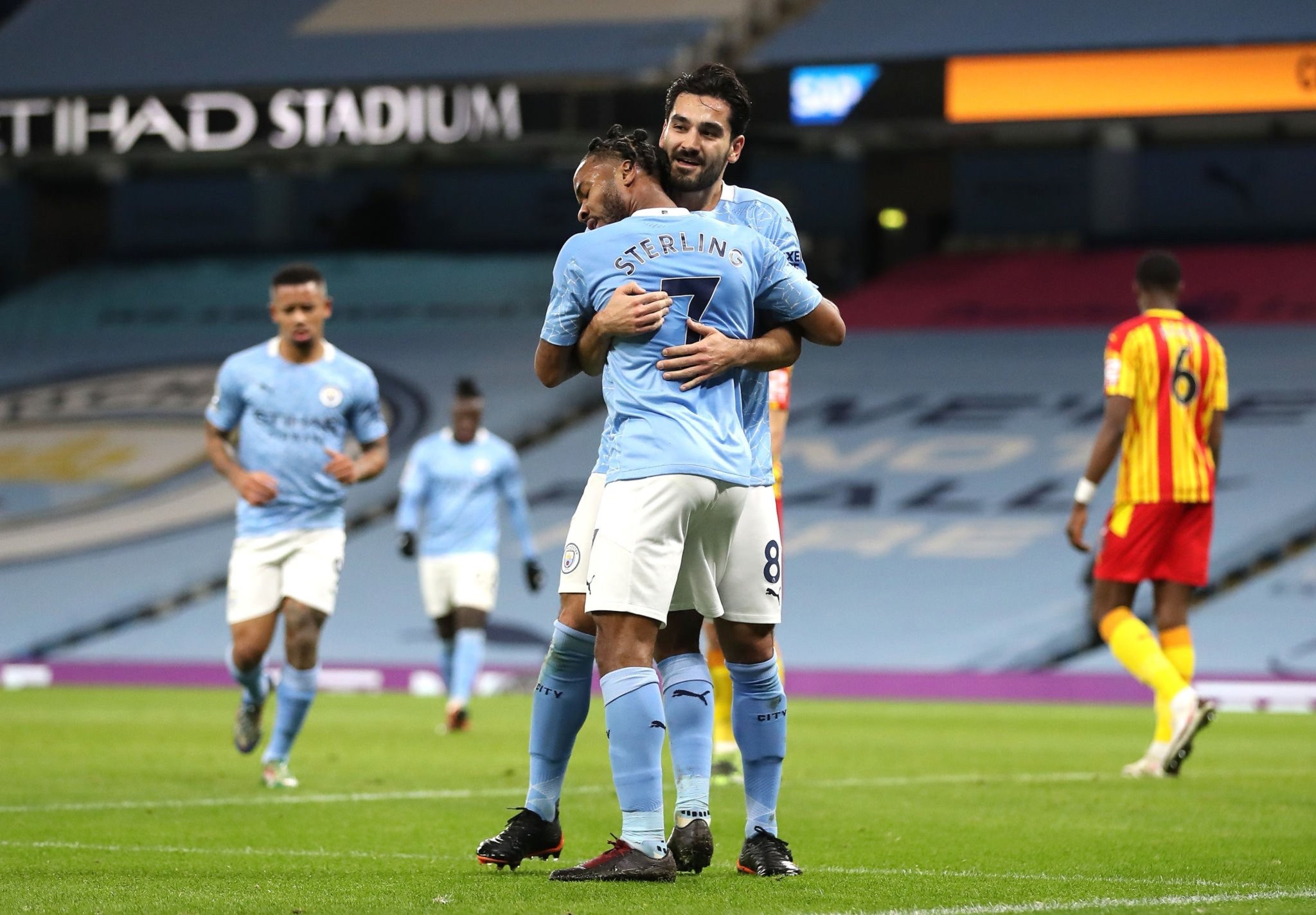 敏锐的球场 敏锐的球场